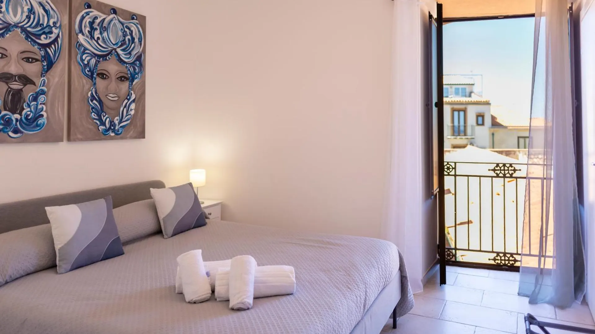 Bed & Breakfast Dolce Vita Rooms And Apartments Cefalù