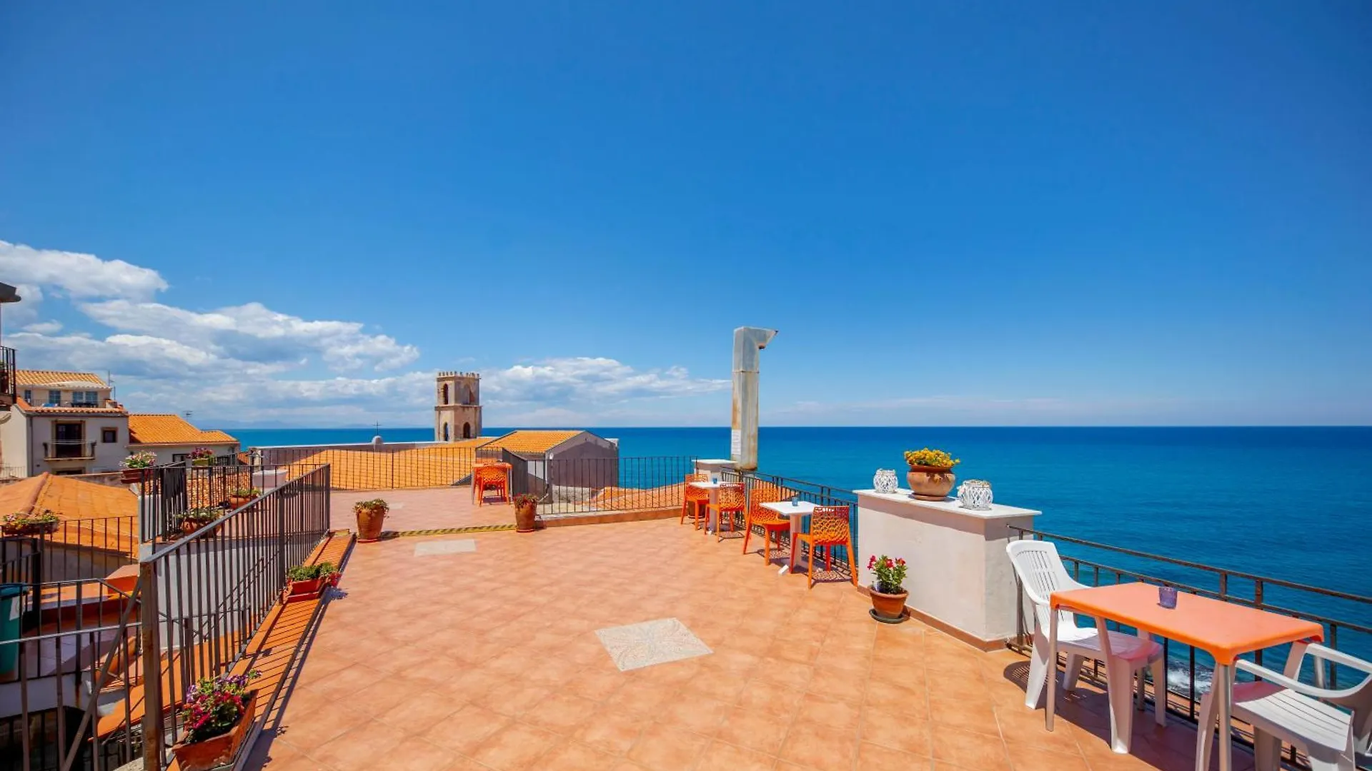 Dolce Vita Rooms And Apartments Cefalù