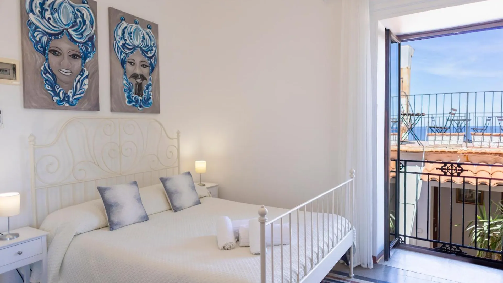 Dolce Vita Bed&Breakfast Cefalù 3*,  Italia